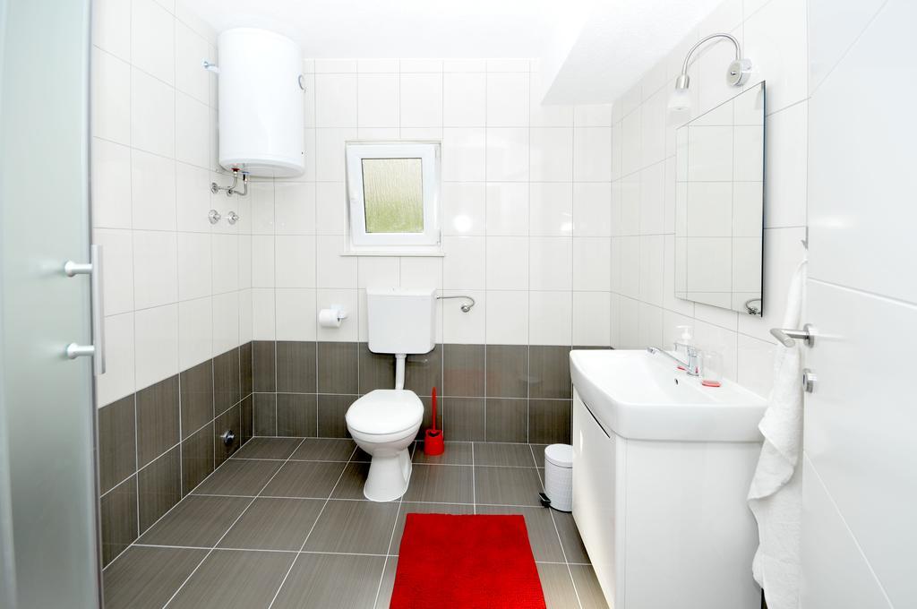 Apartmani Mijatovic Трогир Екстериор снимка